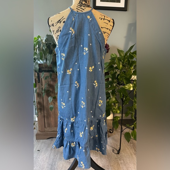 Cece Women’s Tiered Floral Embroidered Halter Dress - Picture 4 of 7